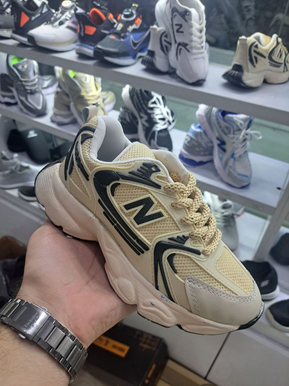 کتونی زنانه نیوبالانس ۶۳۰